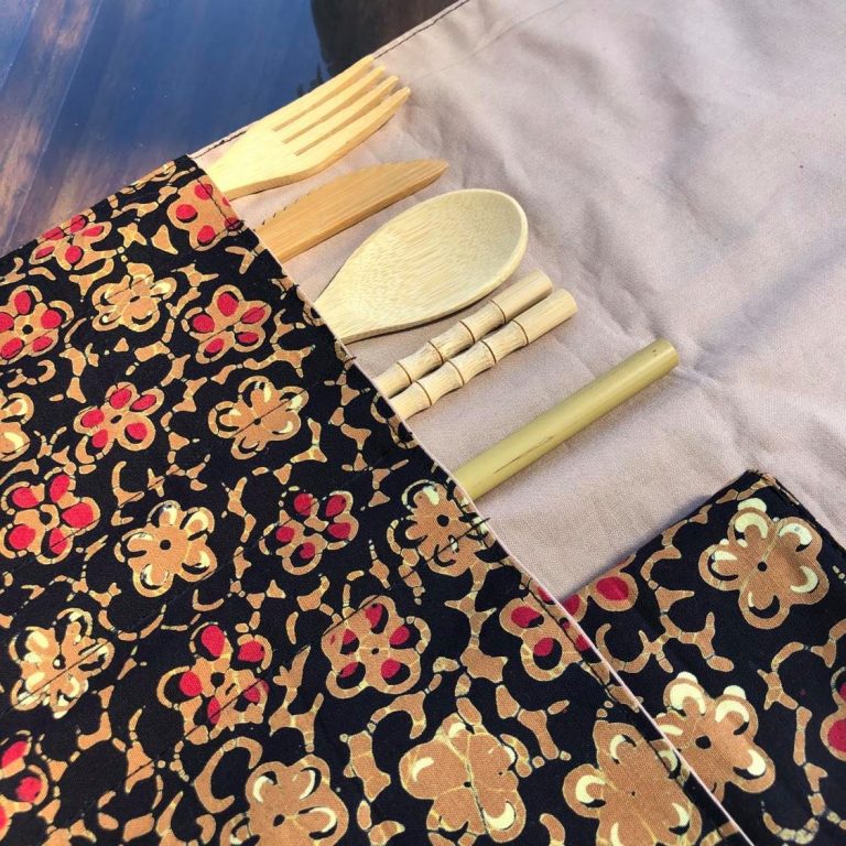 Convertible Batik Cutlery Pouch & Placemat with Bamboo Cutlery - Image 4