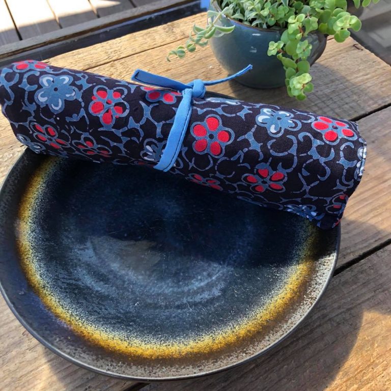 Convertible Batik Cutlery Pouch & Placemat with Bamboo Cutlery - Image 6